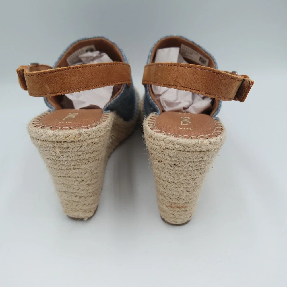 Toms monica women